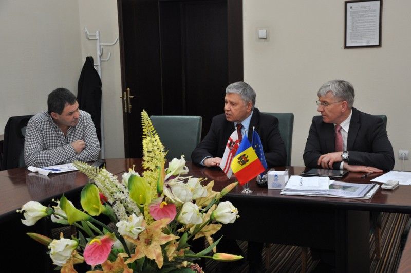 Universitatea va instrui mai mulți studenţi americani Universitatea va instrui mai mulți studenţi americani